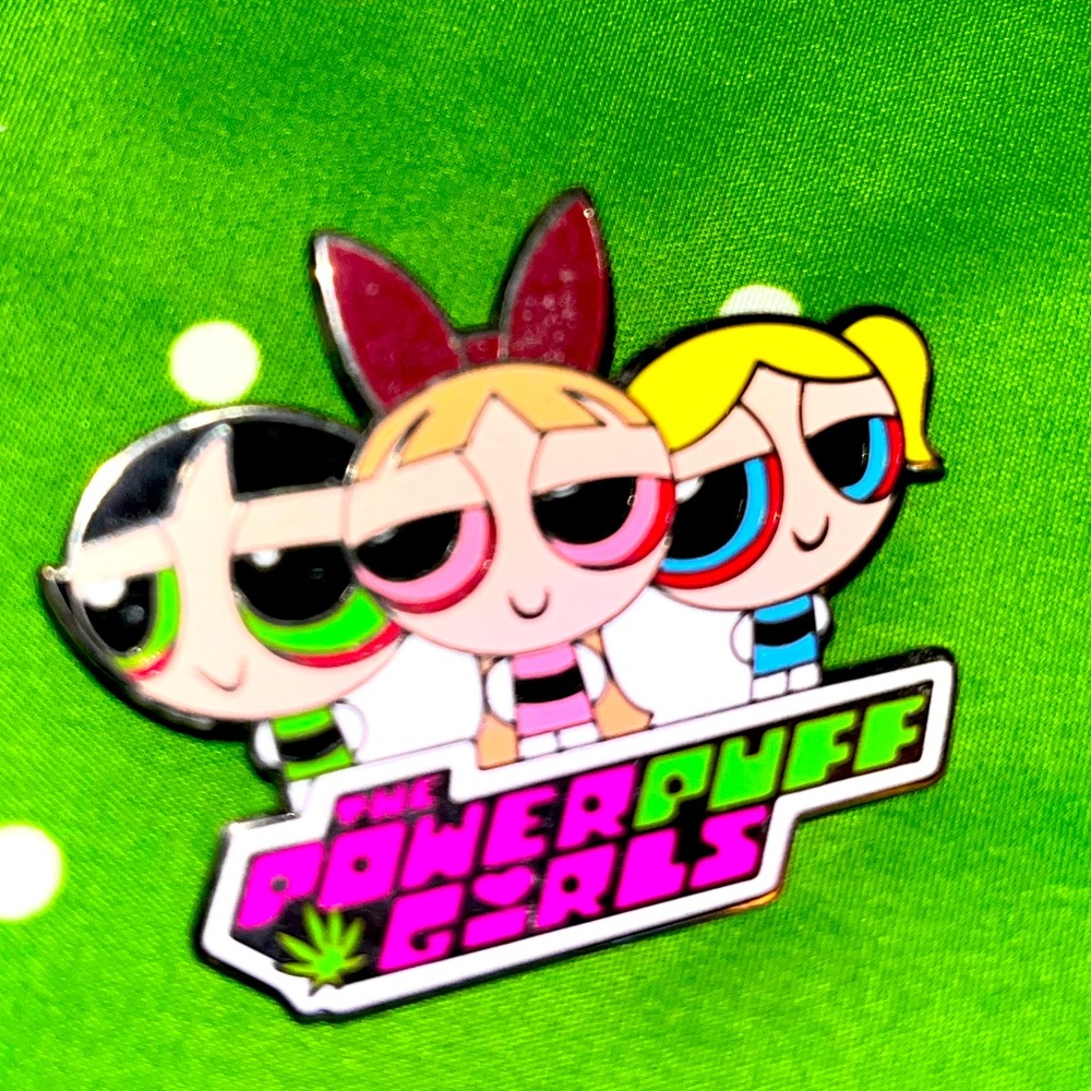 Powder puff girls 420 pin